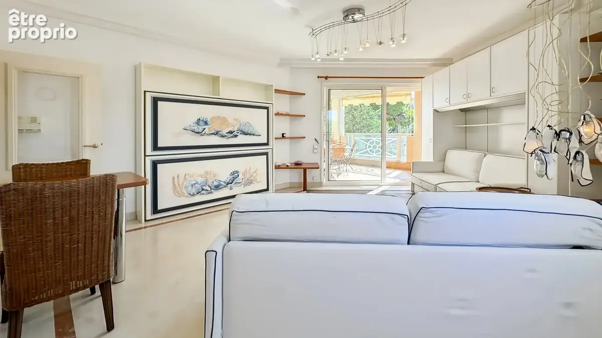 A vendre Golfe Juan grand studio de 33 m2  garage - photo 8