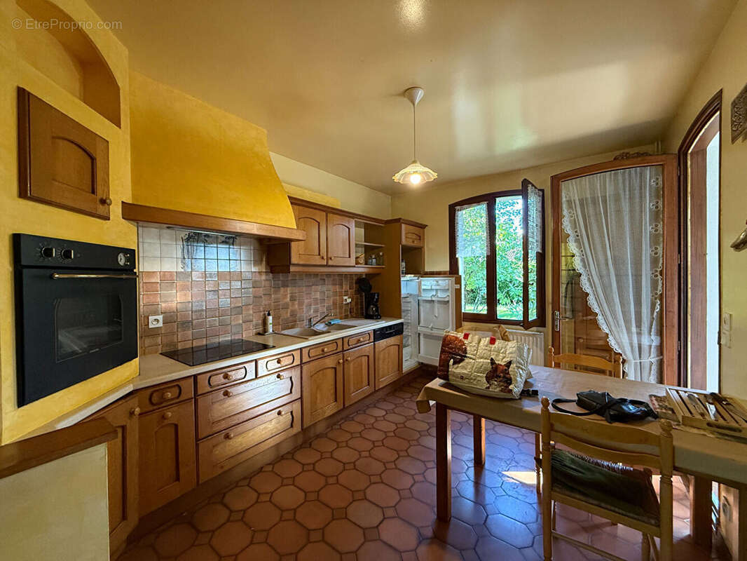 Maison à vendre à Pujols secteur prisé - photo 11