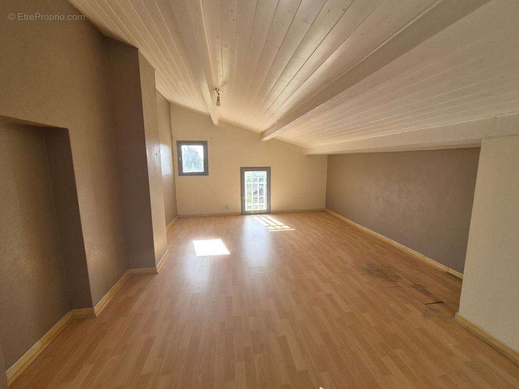 Maison à PONT-SAINT-ESPRIT