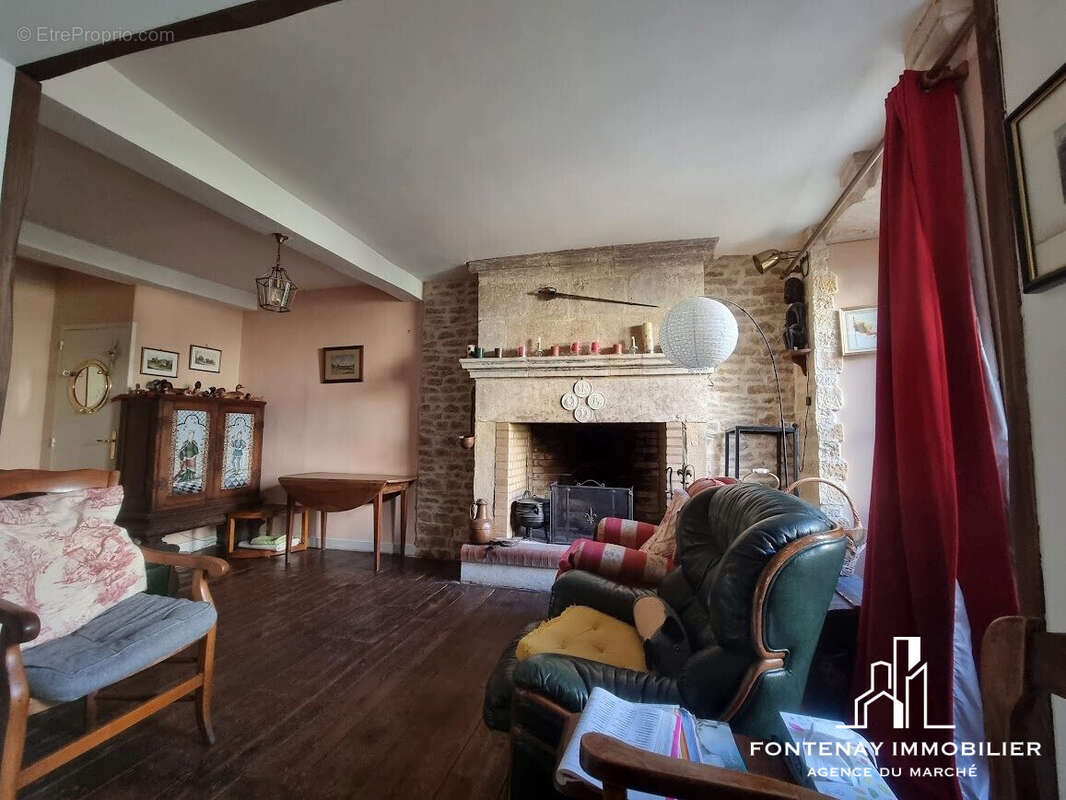 Maison à FONTENAY-LE-COMTE