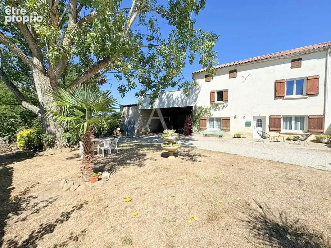 SONNAC SUR L'HERS:  Maison familiale  -  5 pièces  Terrain de 1382 + Hangar de 63 m² - photo 1