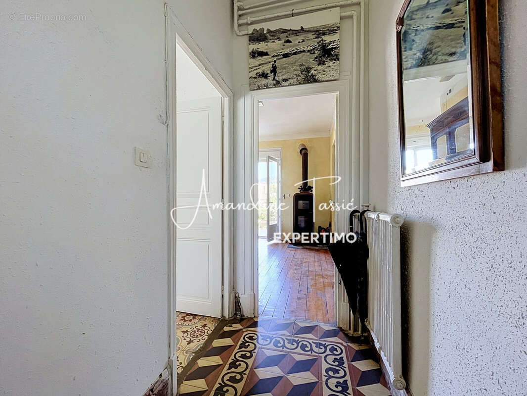 Maison des années 30 - centre ville - photo 8