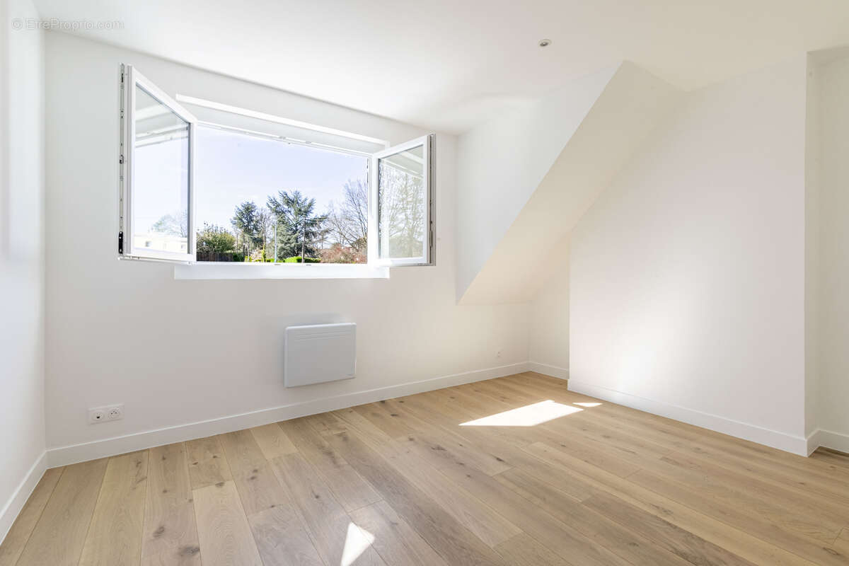 Maison à L'ETANG-LA-VILLE