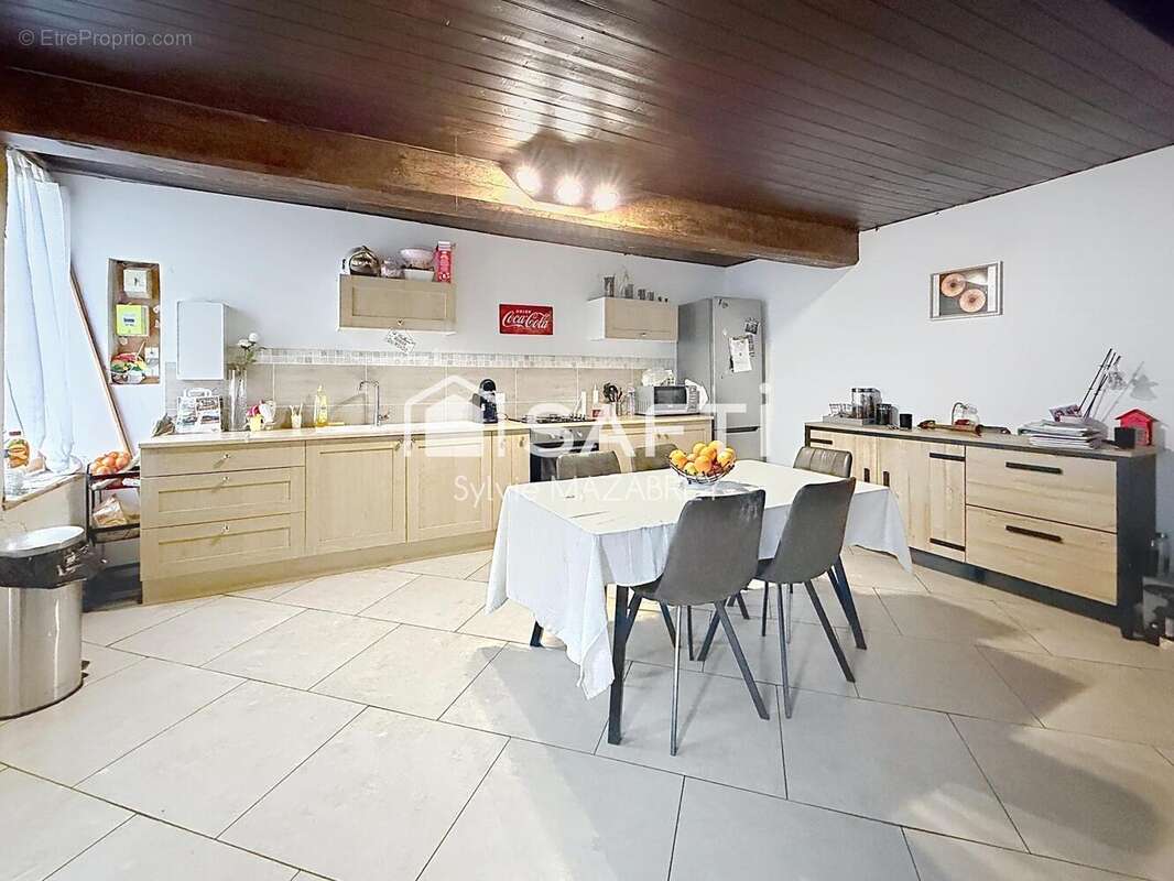 Maison 215 m² à Villeneuve-L'archeveque  - photo 6