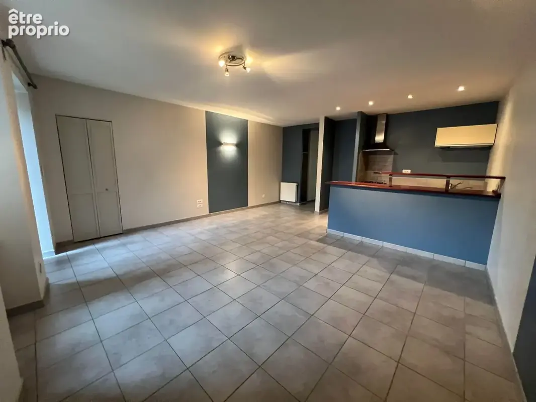 Appartement 650 m² à vendre à Montlucon (03100) - photo 2