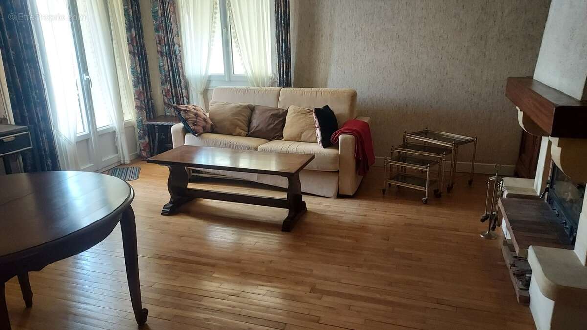 Maison à vendre 4 pièces LACHAPELLE AUZAC (46) - photo 2