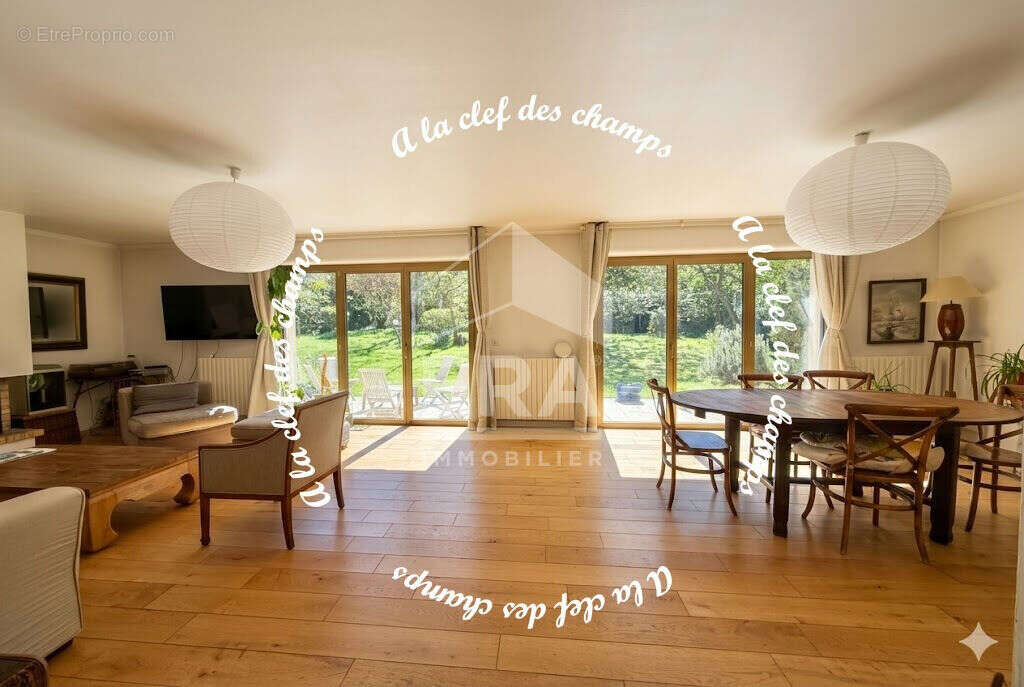 Maison à SAINT-REMY-LES-CHEVREUSE