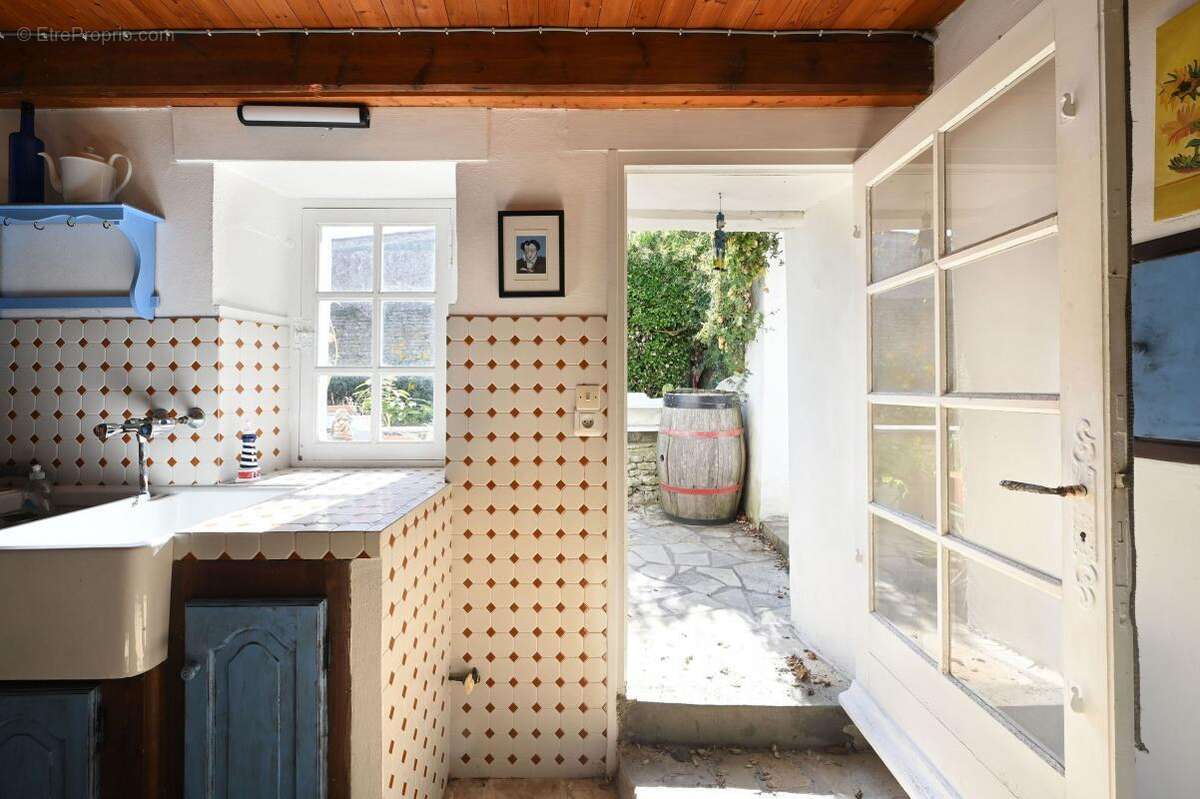 Maison à SAINT-CLEMENT-DES-BALEINES