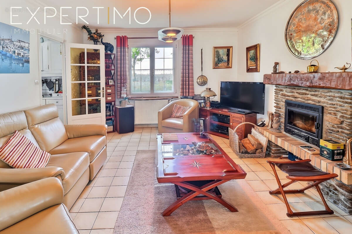 Propriété de caractère  vue mer de l'etage - quartier calme - photo 10