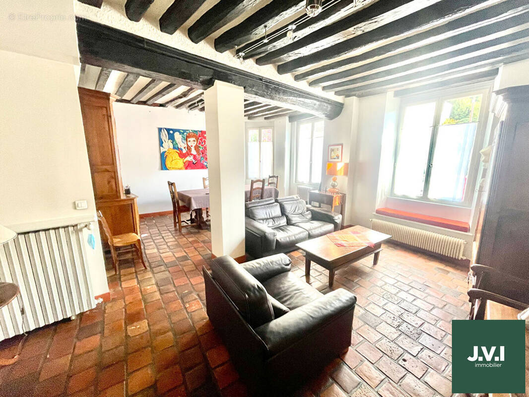 Maison à MONTMORENCY