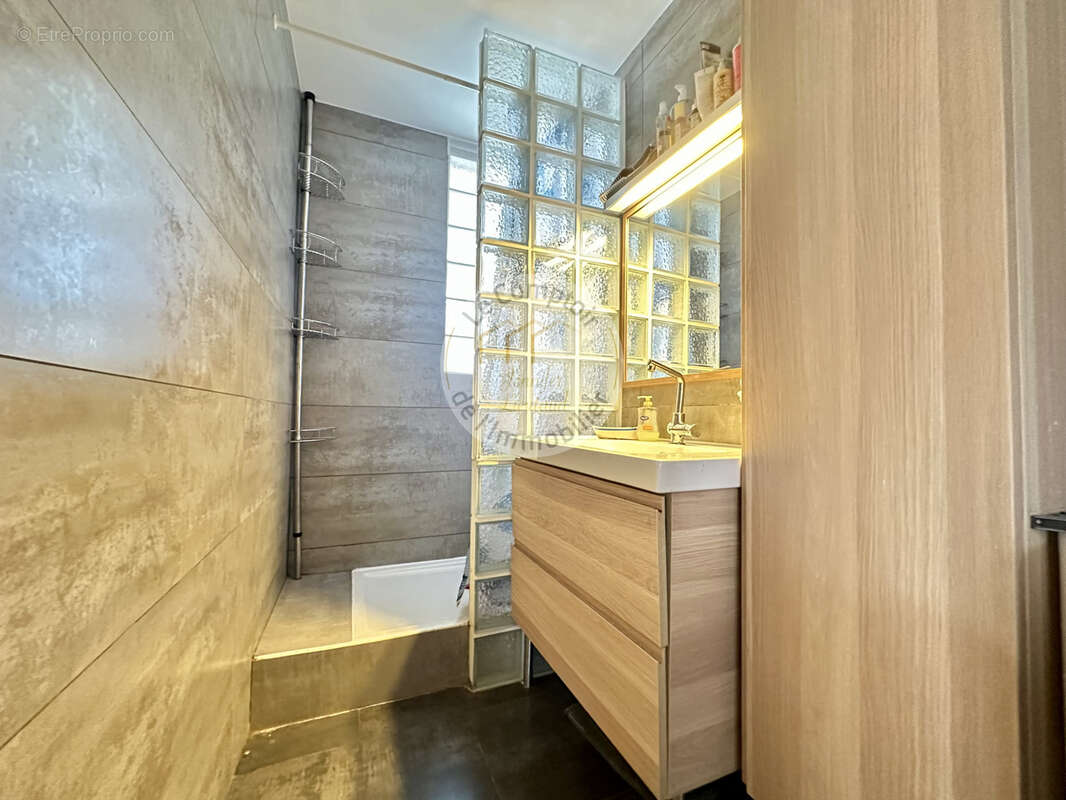 Appartement à MARSEILLE-9E