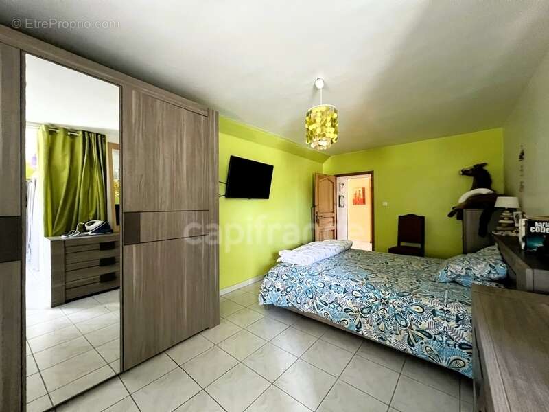 Maison à CHEVANCEAUX