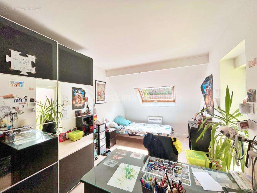 Maison à NEAUPHLE-LE-VIEUX