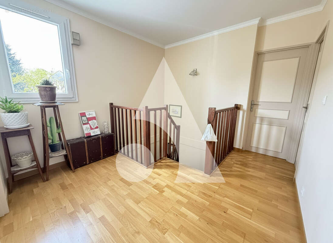 Maison à MARGENCY