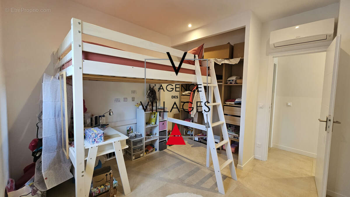 RARE , Bas de villa de plein pied Neuf  avec jardin privatif de 450M 2 - photo 13