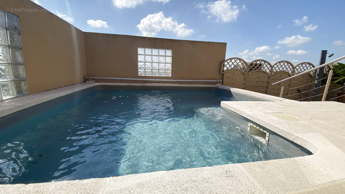 Appartement à BEAUCAIRE