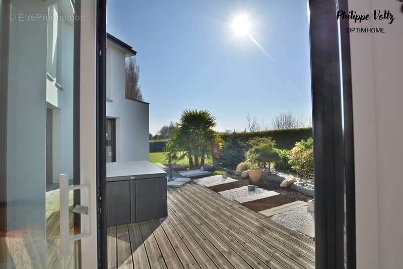 Maison à LE VIVIER-SUR-MER