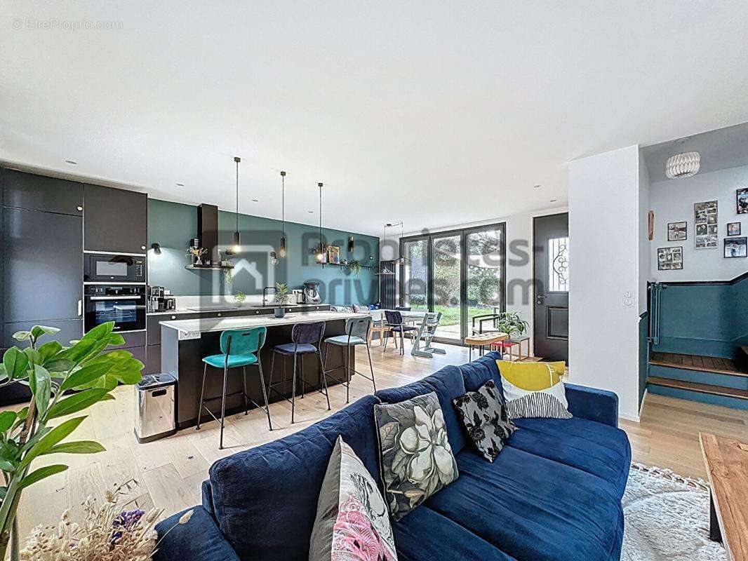 Maison à CRECY-LA-CHAPELLE