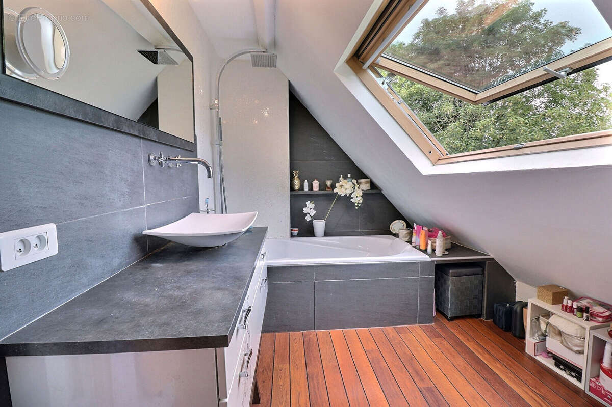 Maison Marly Le Roi  - 120m² sur 114m² de terrain. - photo 15
