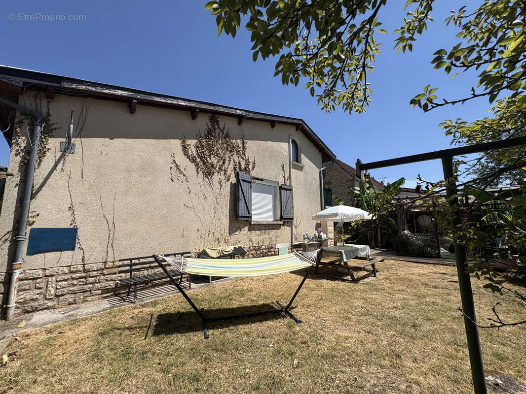 Maison individuelle avec jardin, garage + studio à 5 min de la Dordogne   Saint-Cyprien (Périgord Noir) - photo 4