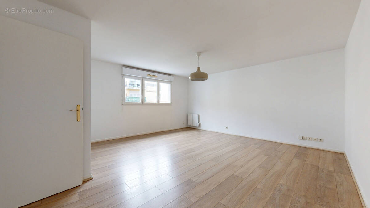 Appartement à SARTROUVILLE