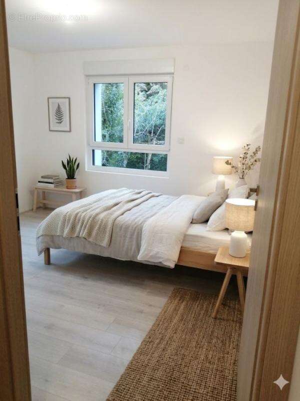 Appartement à LESSY