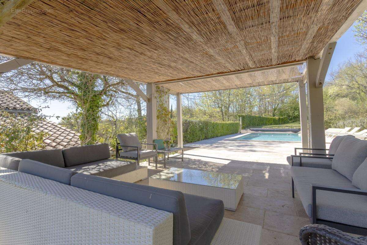 Maison à CAHUZAC-SUR-VERE