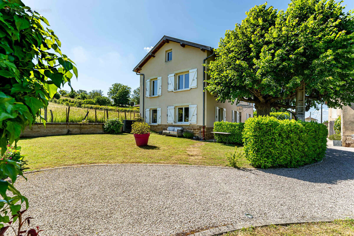 Maison à CHOZEAU