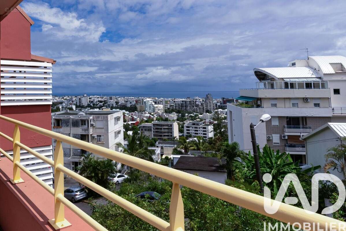 Photo 8 - Appartement à SAINT-DENIS