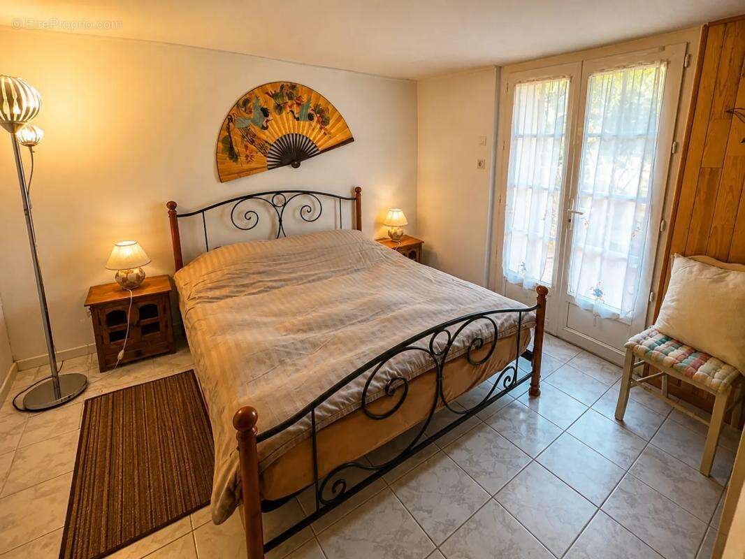 Maison de 9 pièces de 240 m² dans environnement privilégié - photo 16