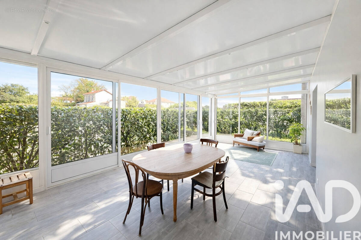 Photo 1 - Appartement à PIERREFITTE-SUR-SEINE