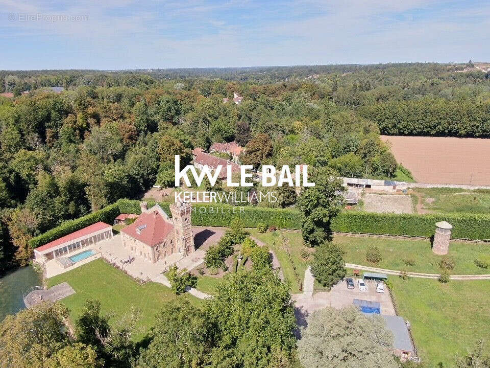 320 m² à Beautheil  - photo 7
