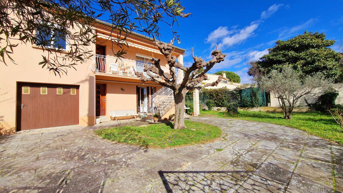 Maison à SALON-DE-PROVENCE