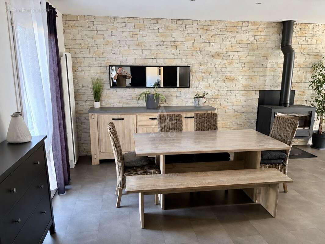 Maison à PARENTIS-EN-BORN