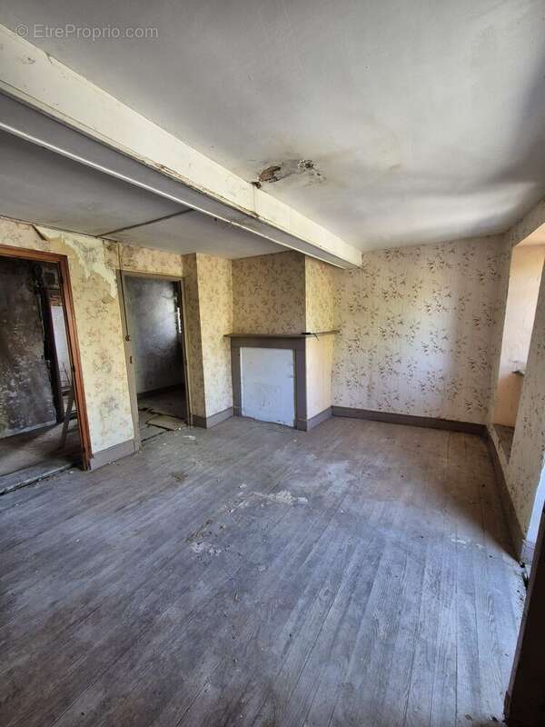 Maison à LABROQUERE