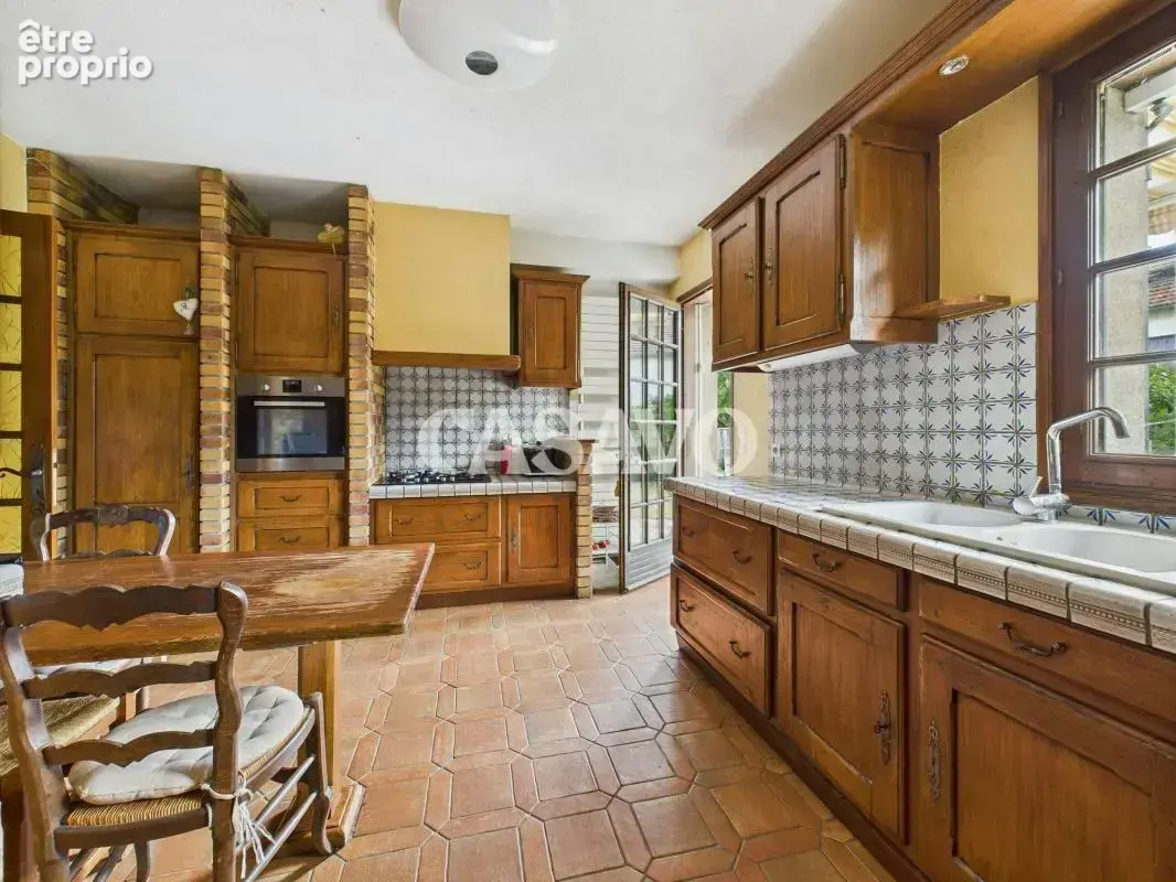 Vente Maison 8 pièces de 200m² - 95100 Argenteuil - photo 7
