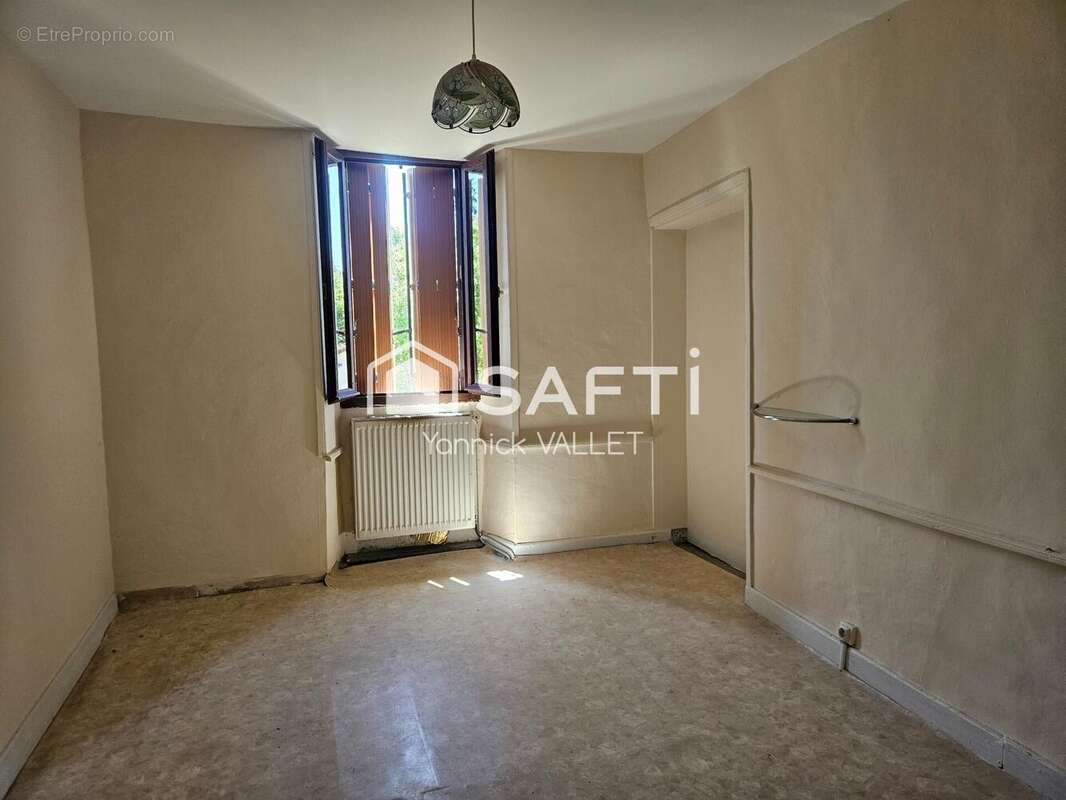 Maison 140 m² à Segonzac  - photo 3