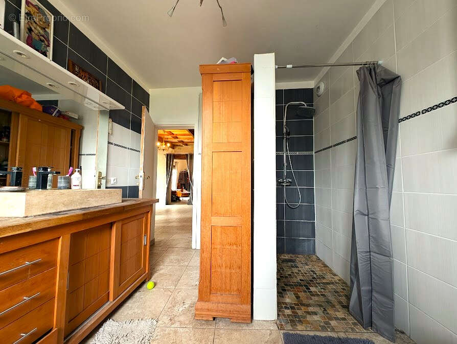 Maison à SAINT-EMILION