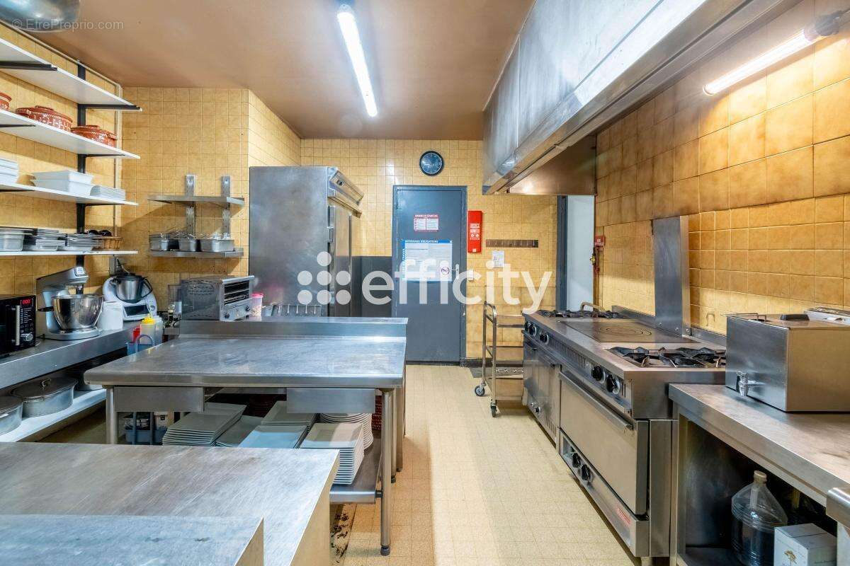 Commerce à VILLENEUVE-LE-ROI