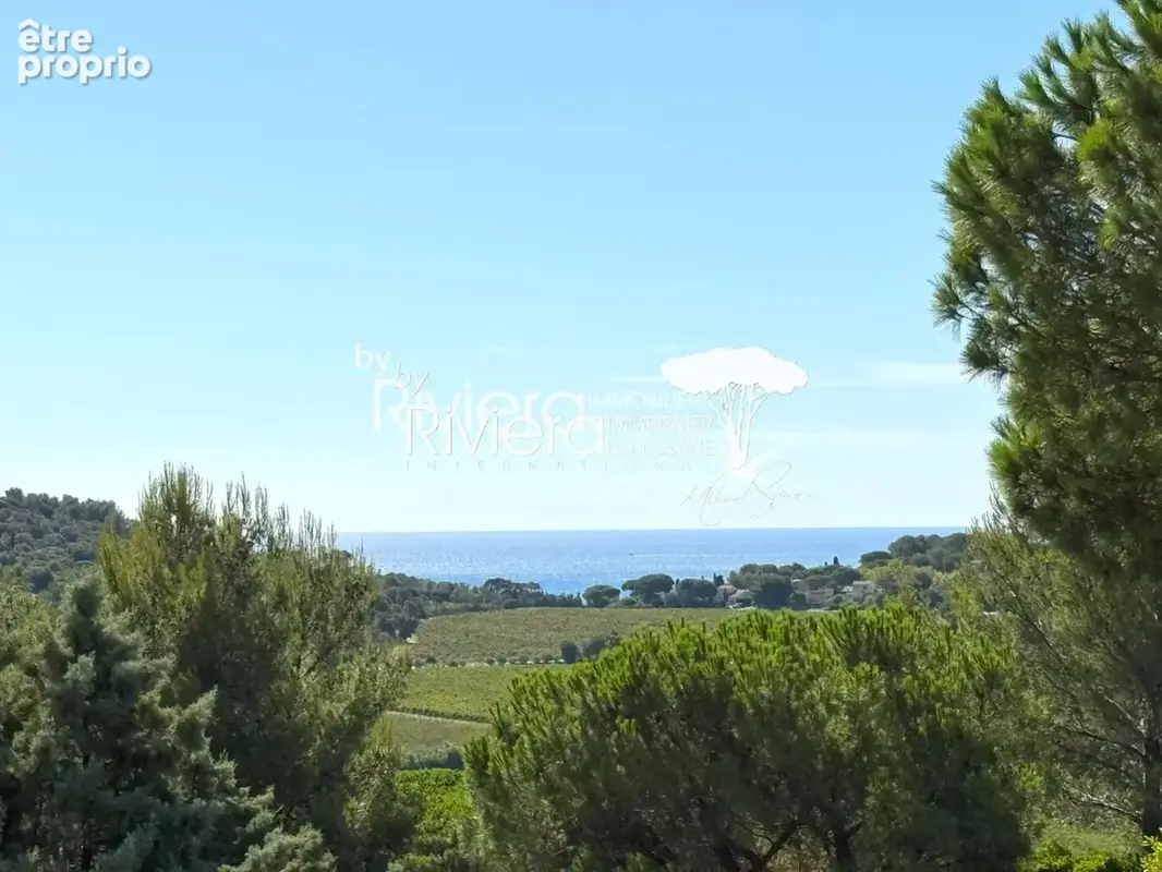 Superbe propriété à LA CROIX-VALMER - Vue mer, piscine à déb - photo 2