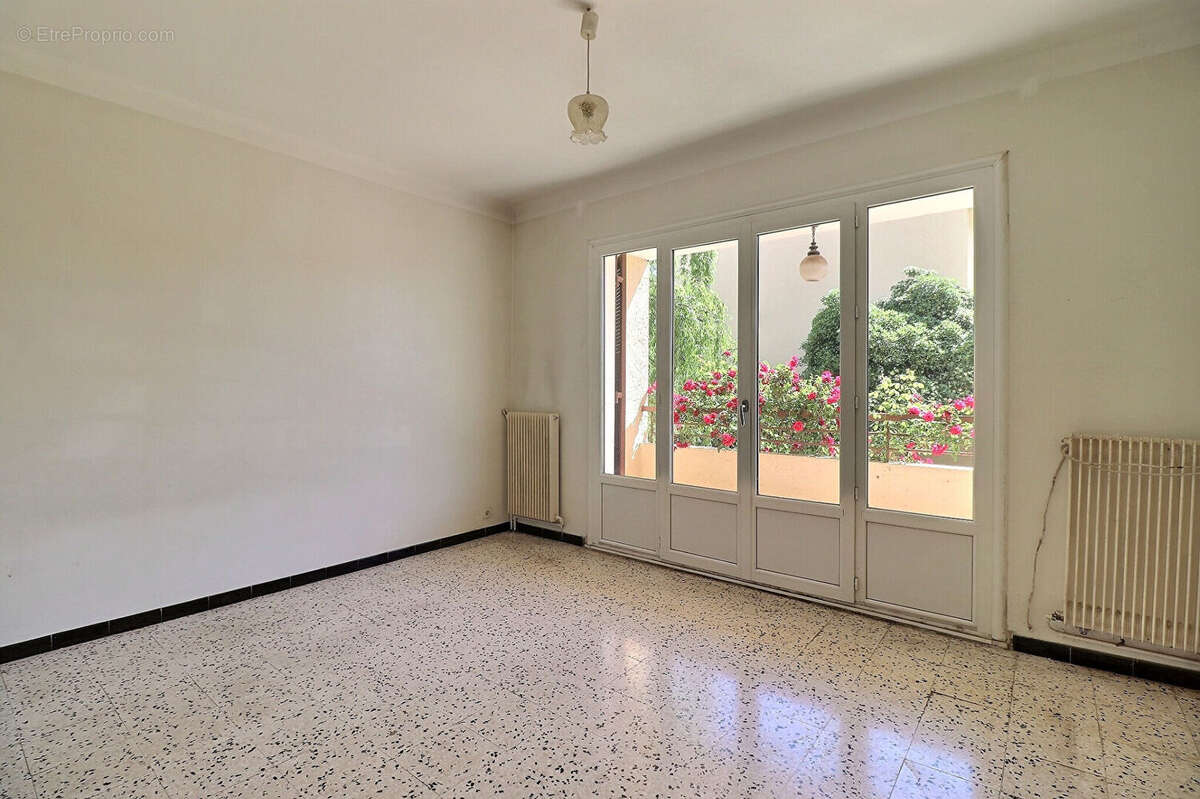 Appartement à SAINT-RAPHAEL