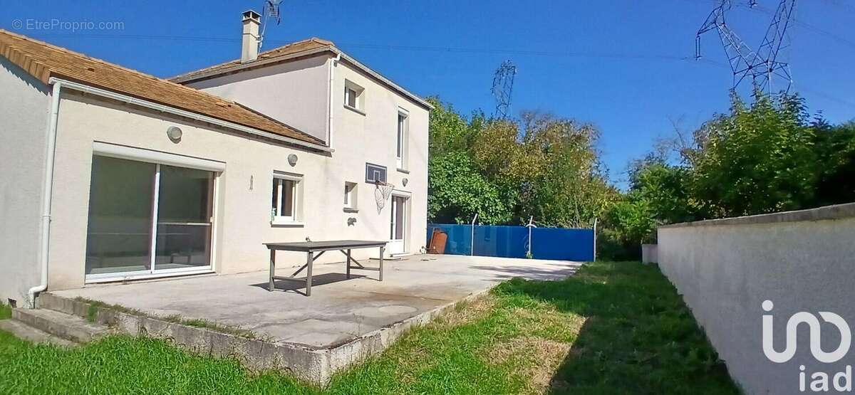 Photo 2 - Maison à SAINT-GERMAIN-LES-ARPAJON