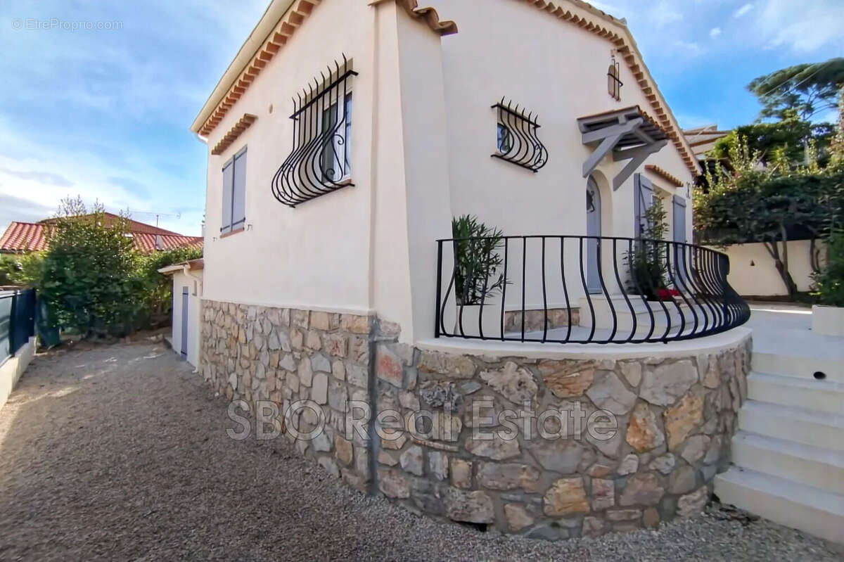 Maison à LE CANNET