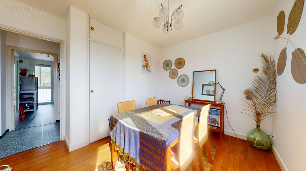 Appartement à ECHIROLLES