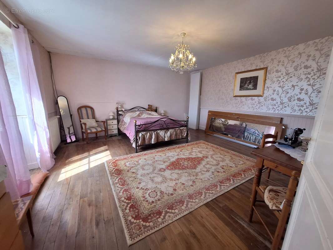 Maison à MAUPREVOIR