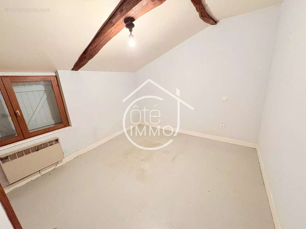 Maison à SAINT-PIERRE-D&#039;EYRAUD