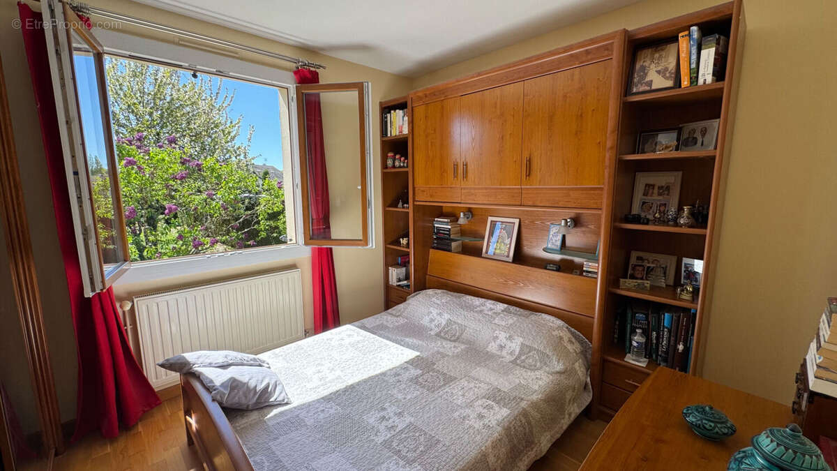 Maison à FONTAINE-LE-COMTE