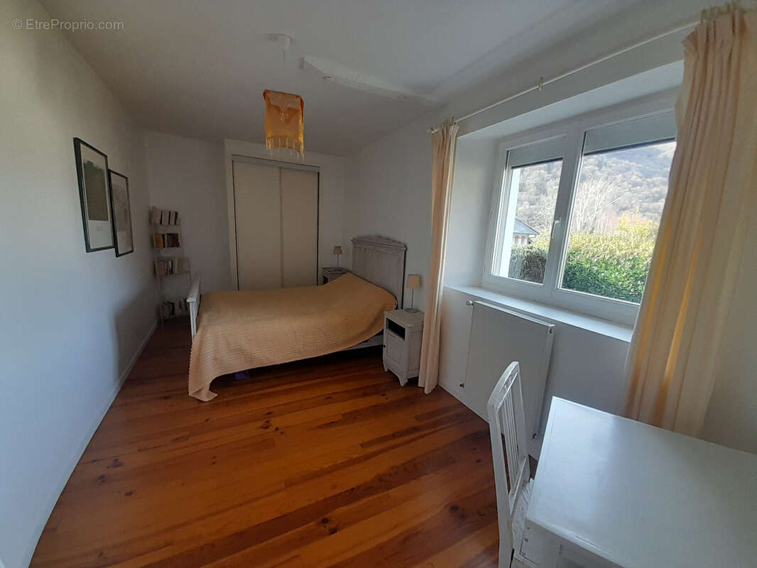 Maison à SAINT-PE-DE-BIGORRE