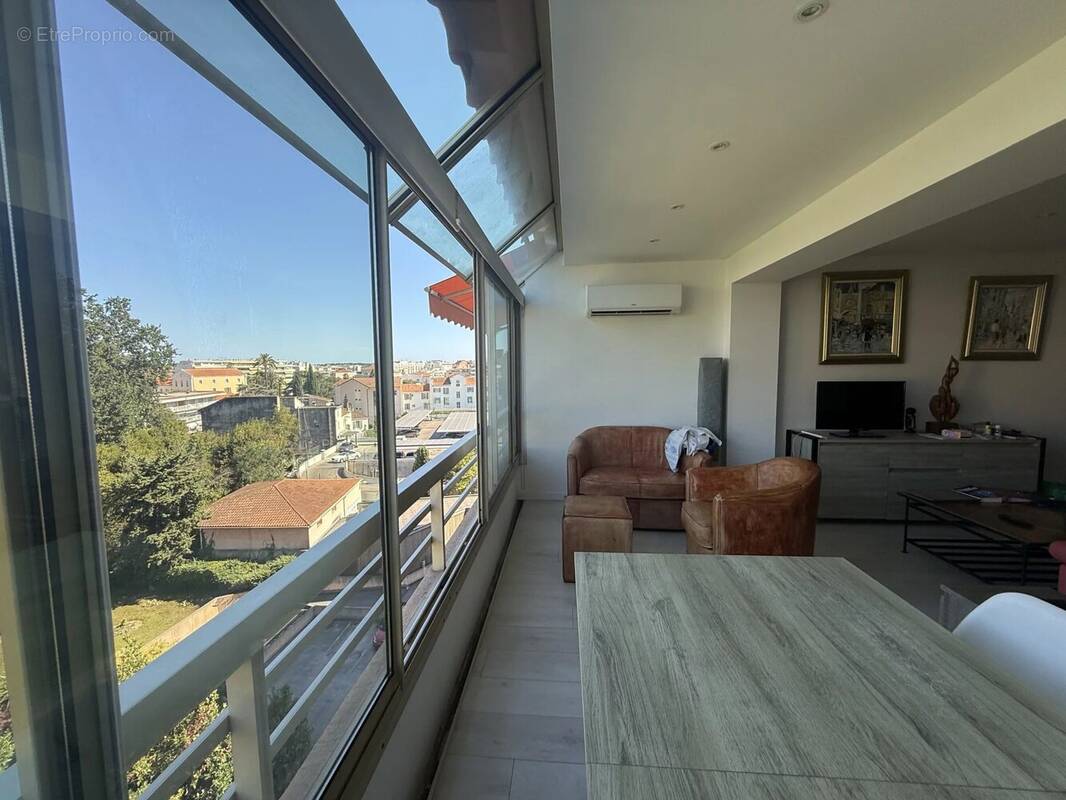 Appartement à CANNES