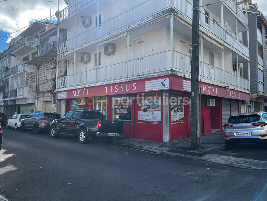 Commerce à POINTE-A-PITRE